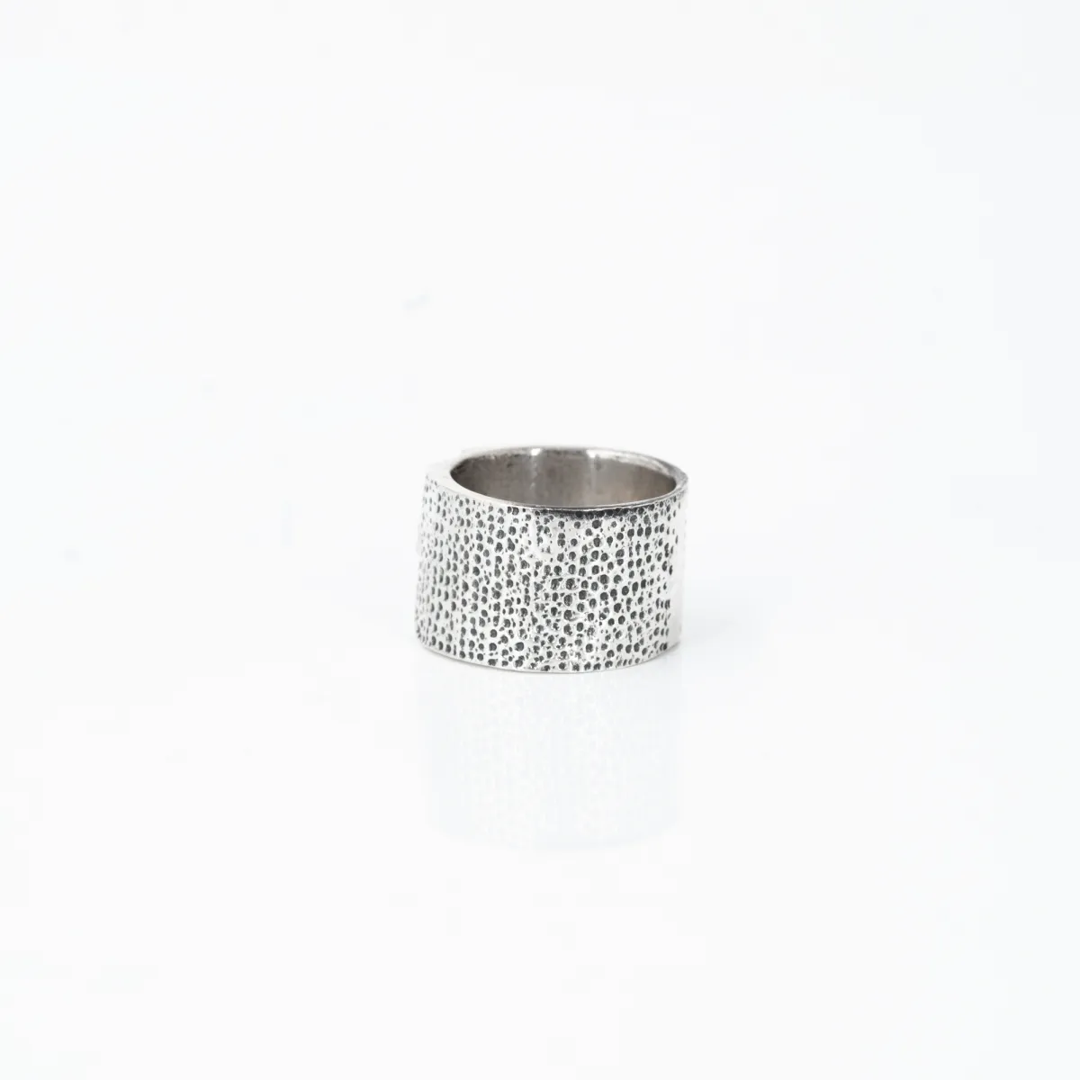 Verigheta craniu hammered Argint