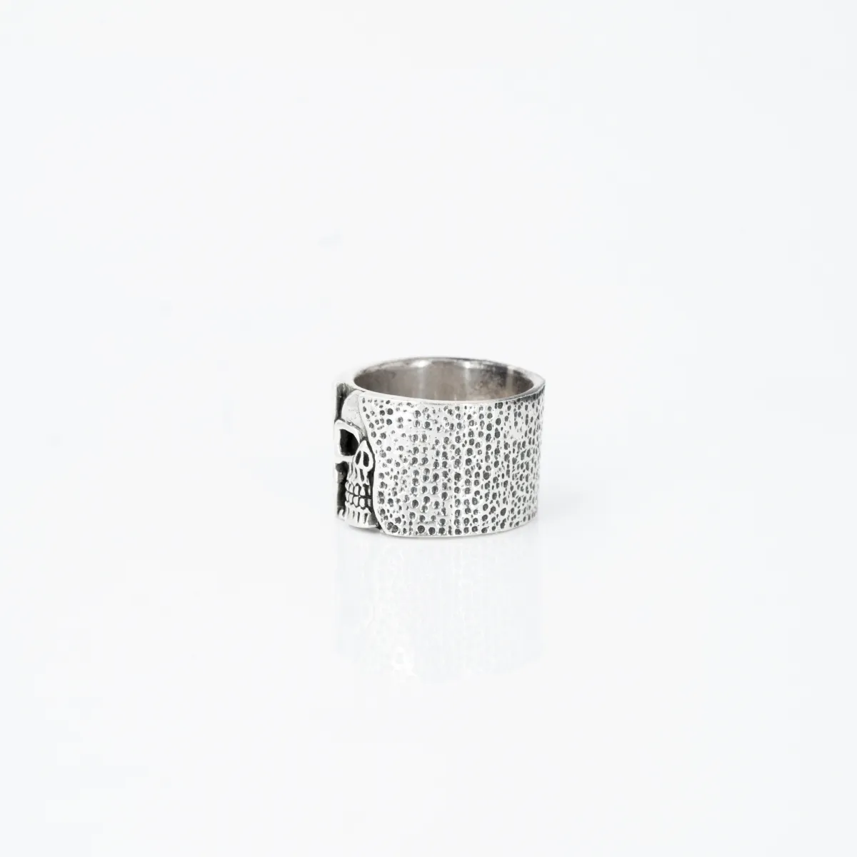 Verigheta craniu hammered Argint