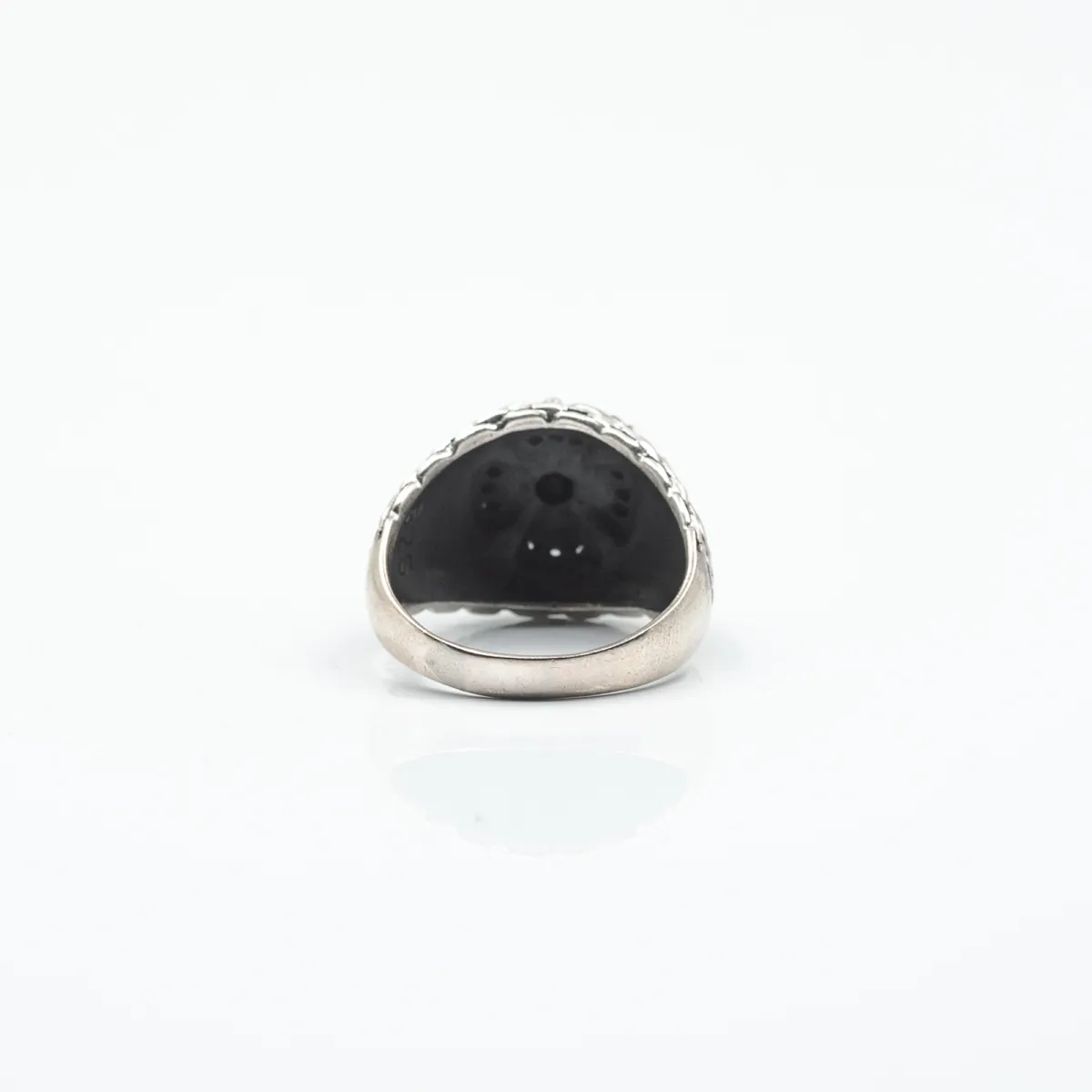 Inel rotund cruce broderie gotica Argint