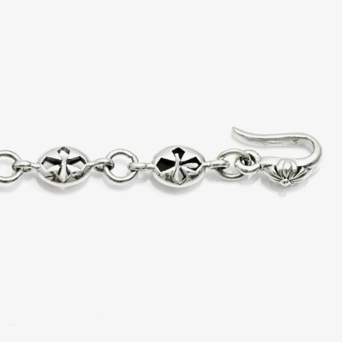 Colier cruciulite goale ovale Argint