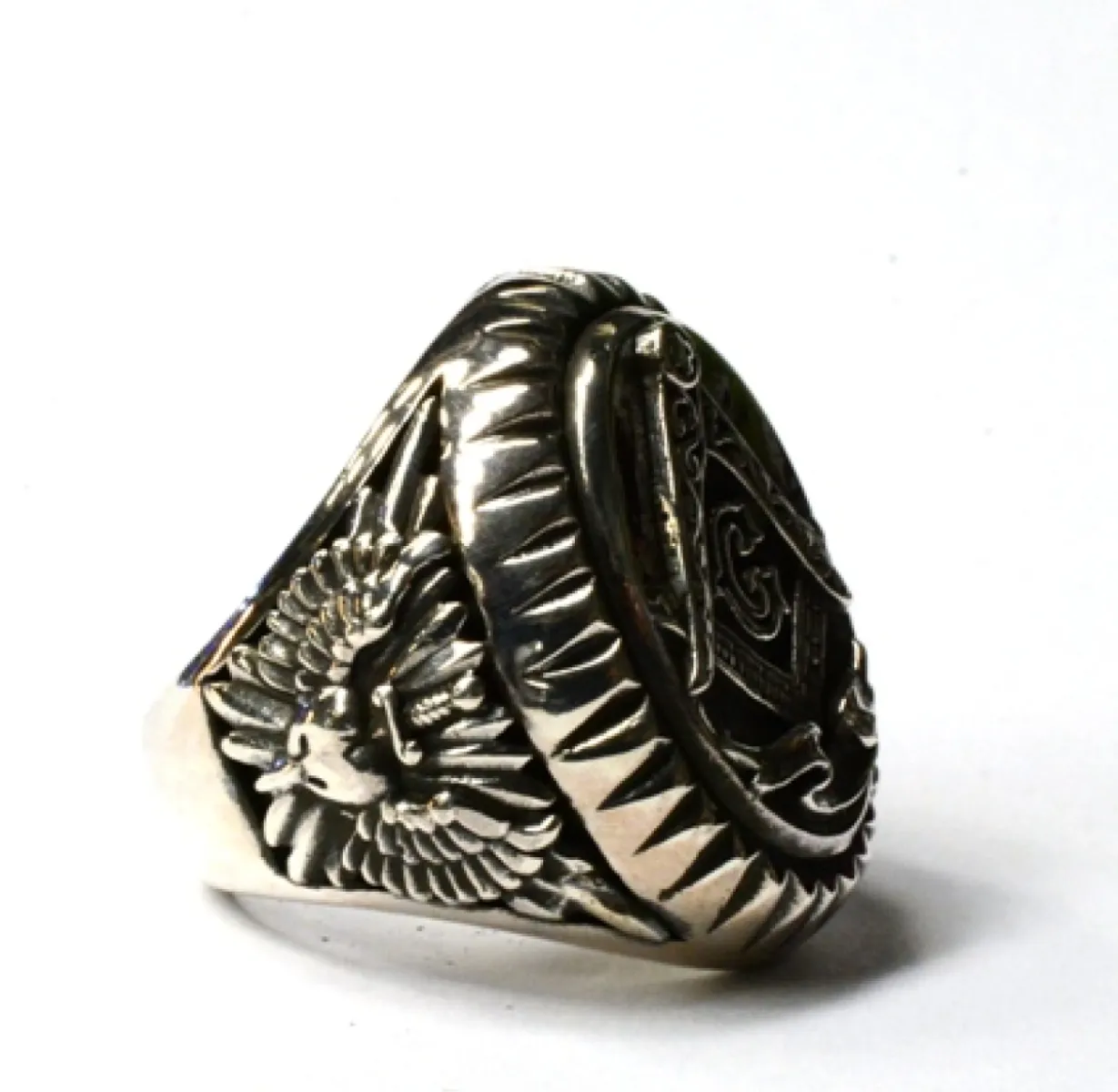 Inel masiv oval masonic Argint
