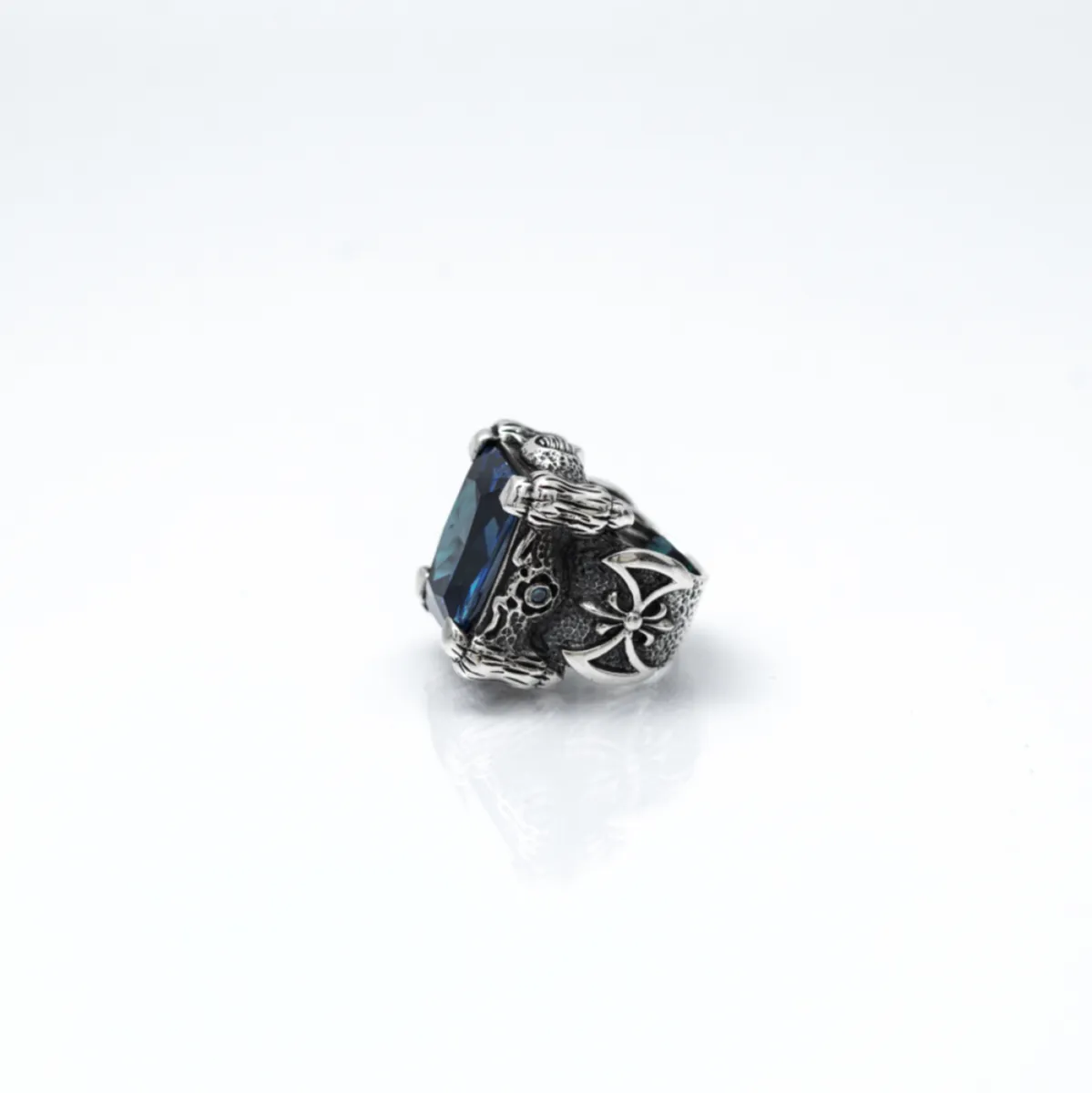 Inel gotic topor viking blue Argint