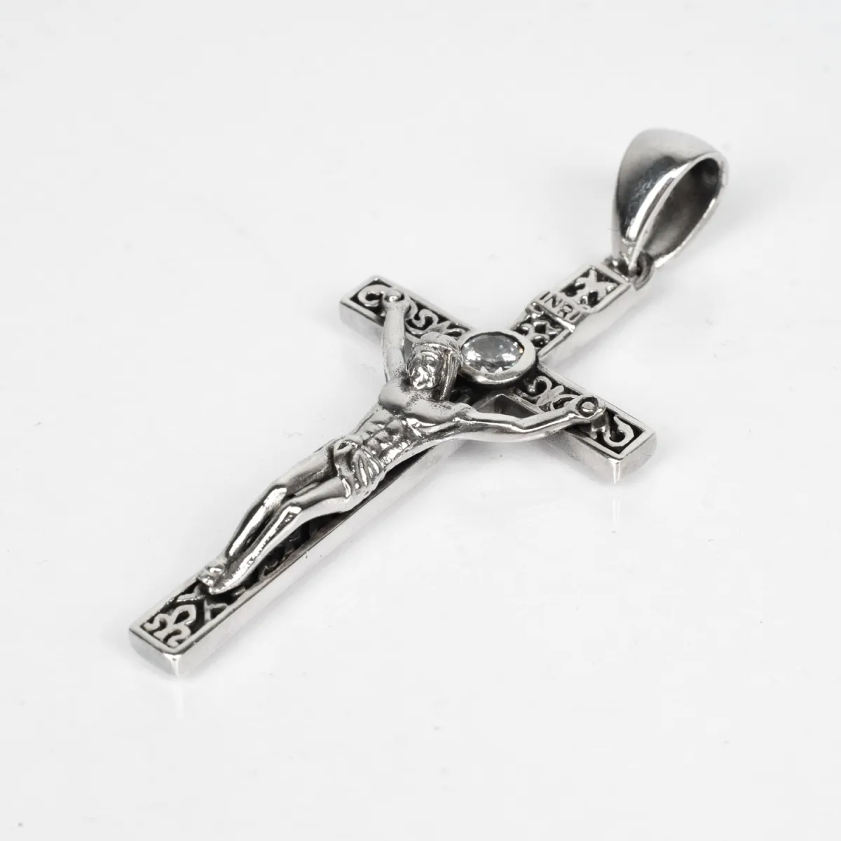 Pandantiv cruce Isus mic zirconiu Argint