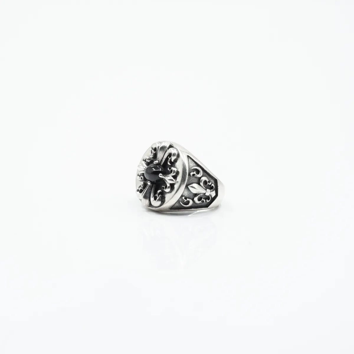 Inel gotic Fleur de Lys Argint