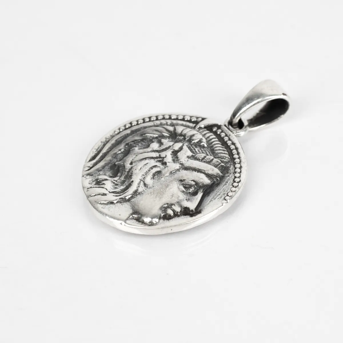 Pandantiv moneda zeita Athena bufnita Argint