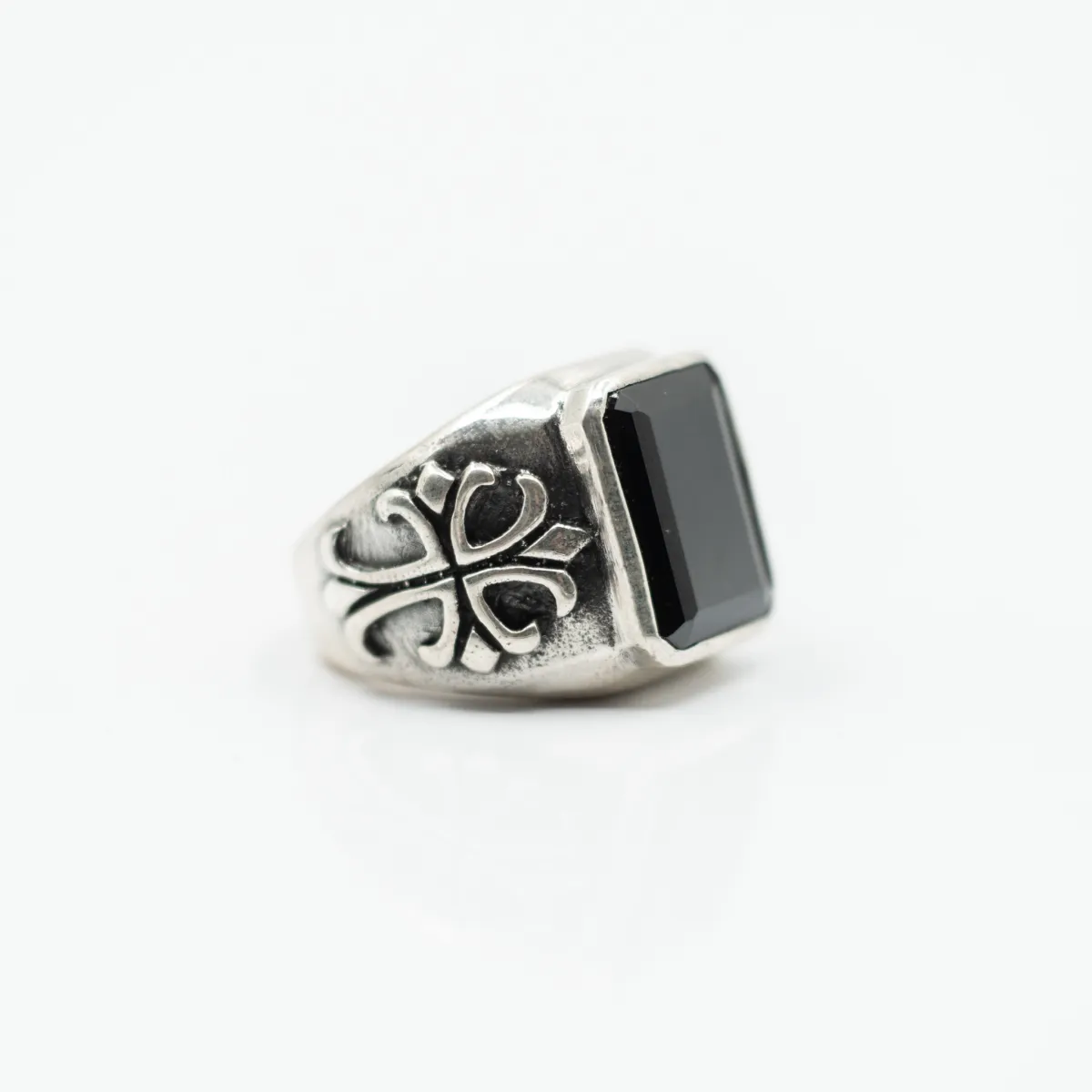 Inel gotic cruce c.z negru Argint