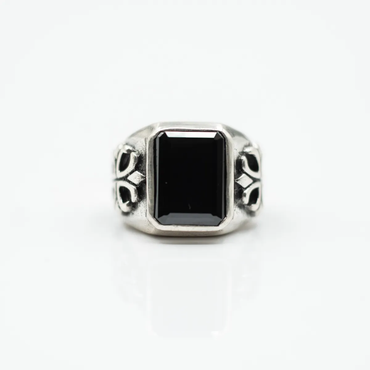 Inel gotic cruce c.z negru Argint