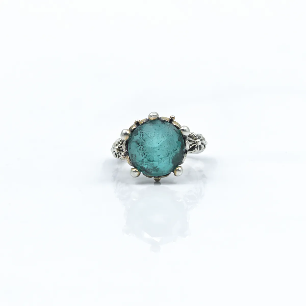Inel solitaire coroana c.z bleu Argint