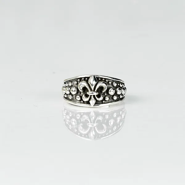 Inel Fleur de Lys puncte Argint