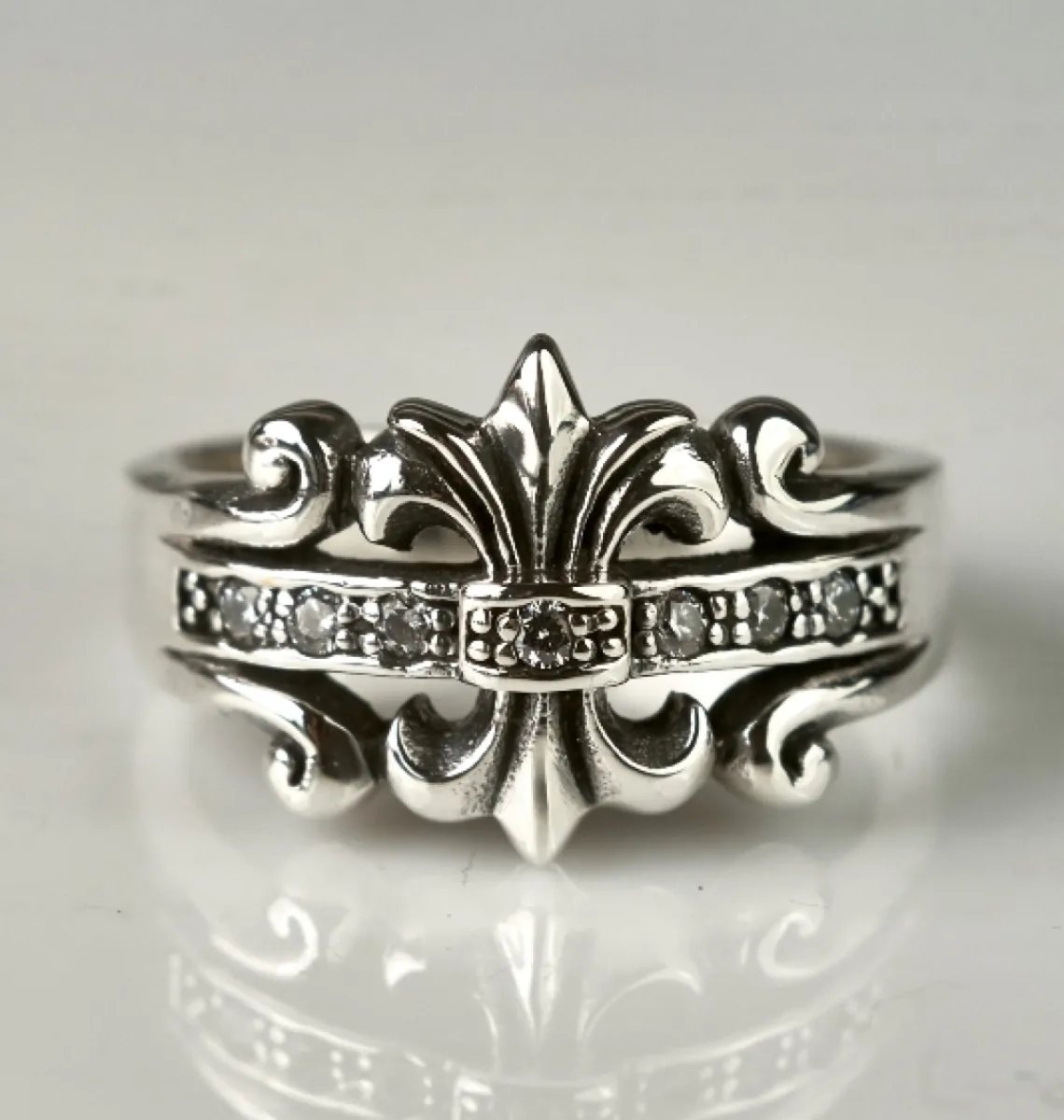 Inel gotic Fleur de Lys white mst Argint