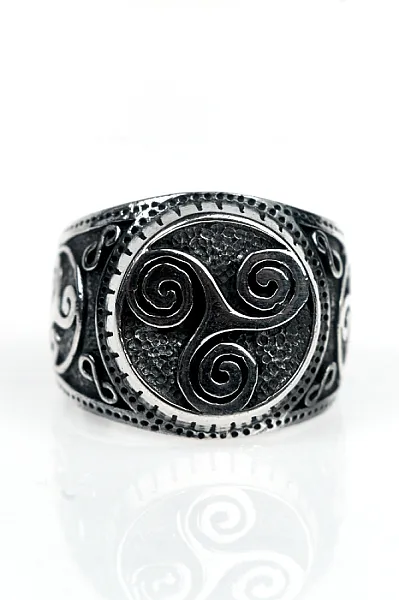 Inel rotund Triskelion l Argint