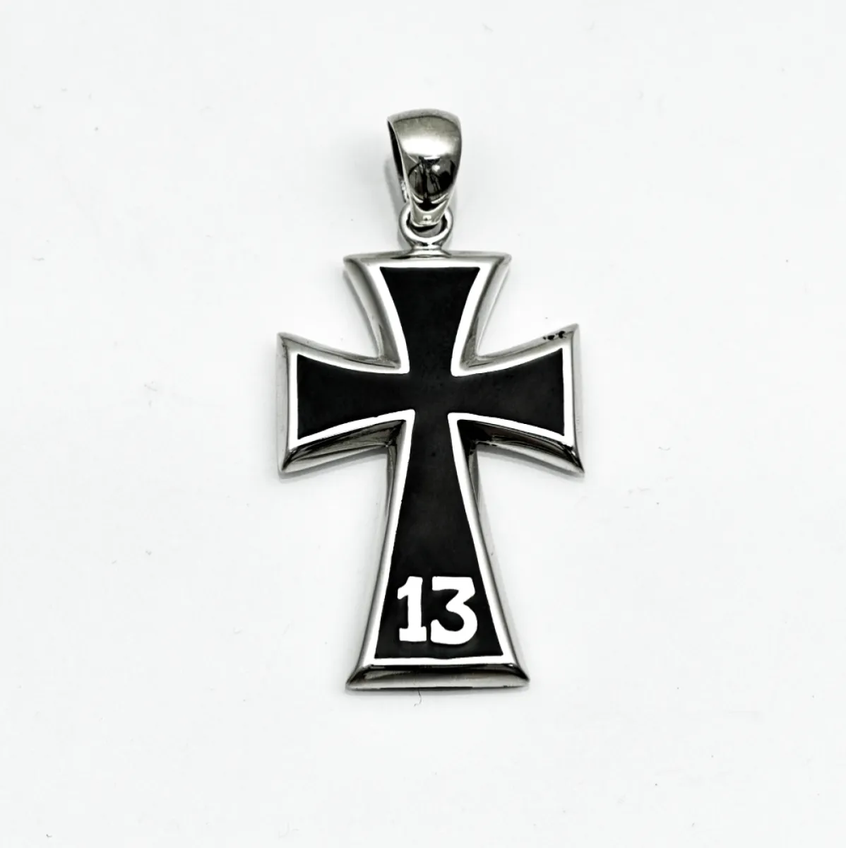 Pandantiv cruce neagra 13 Argint