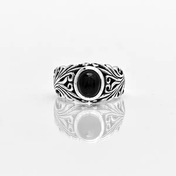 Inel gotic broderie onix Argint