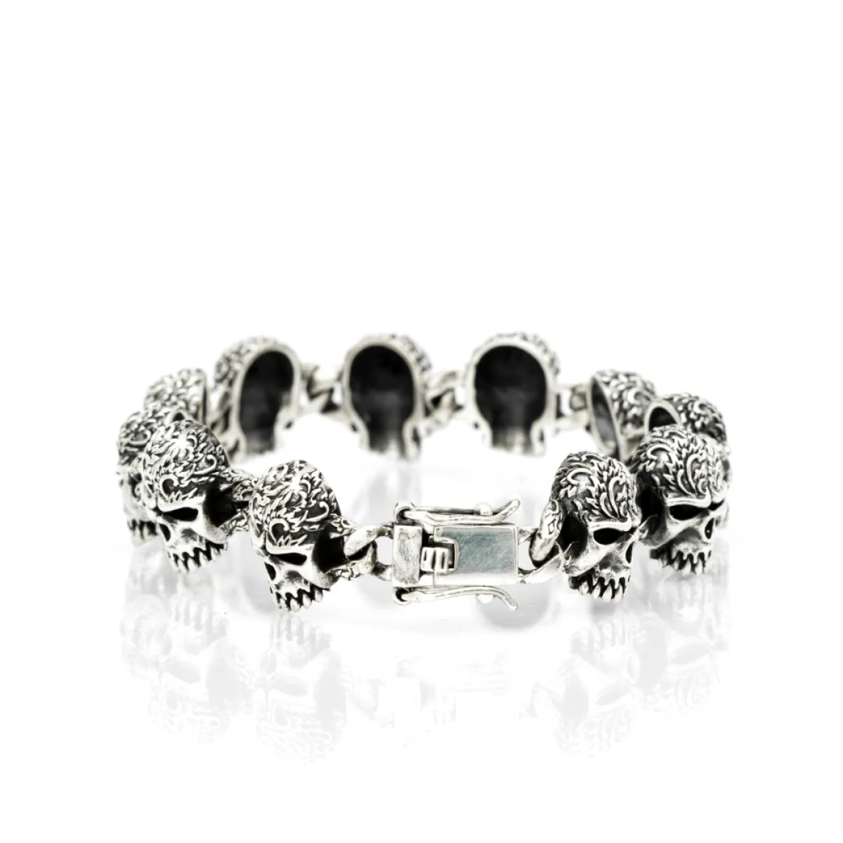Bratara capete de mort broderie Argint