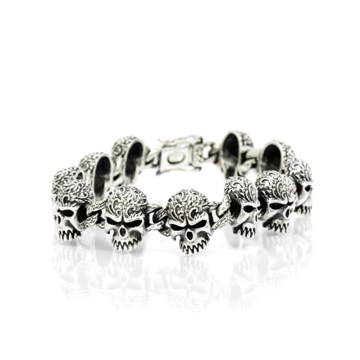 Bratara capete de mort broderie Argint
