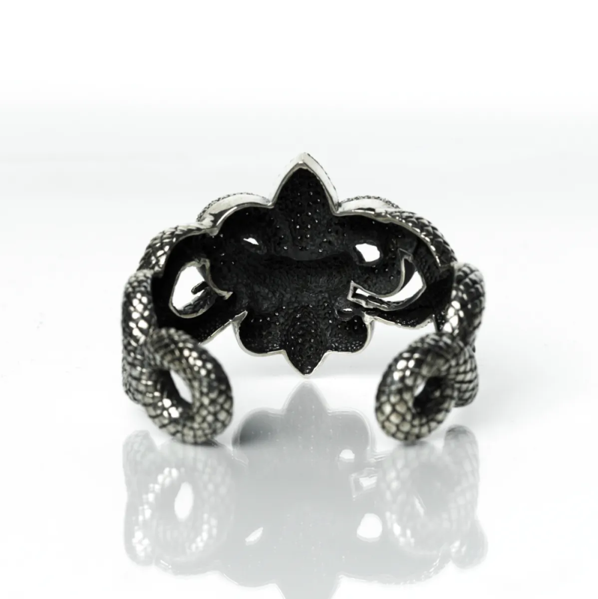 Bratara sarpe Fleur de Lys Argint