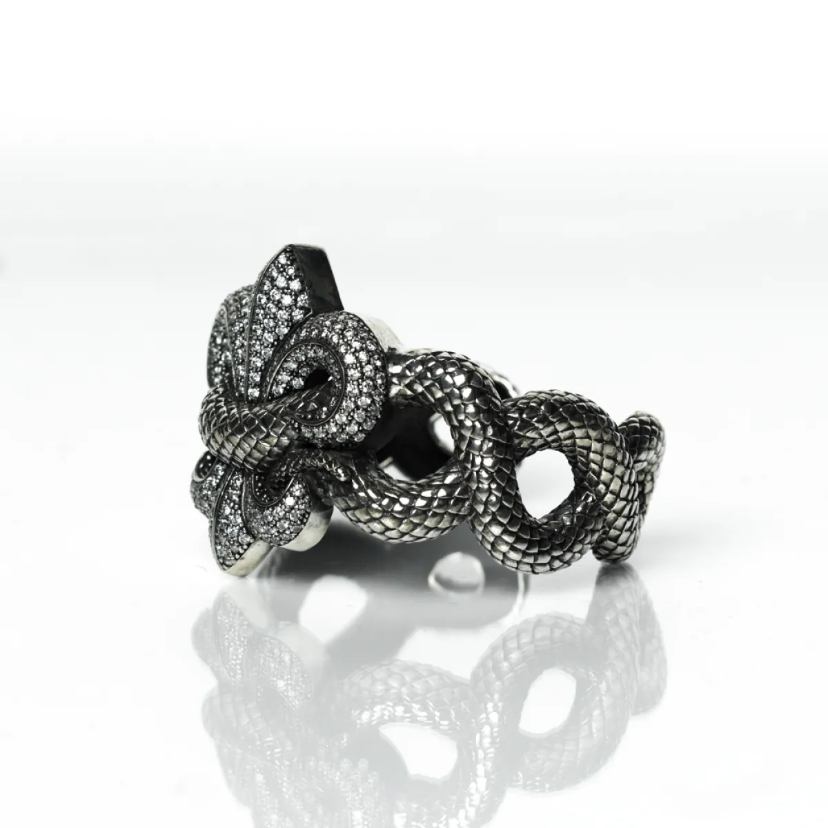 Bratara sarpe Fleur de Lys Argint