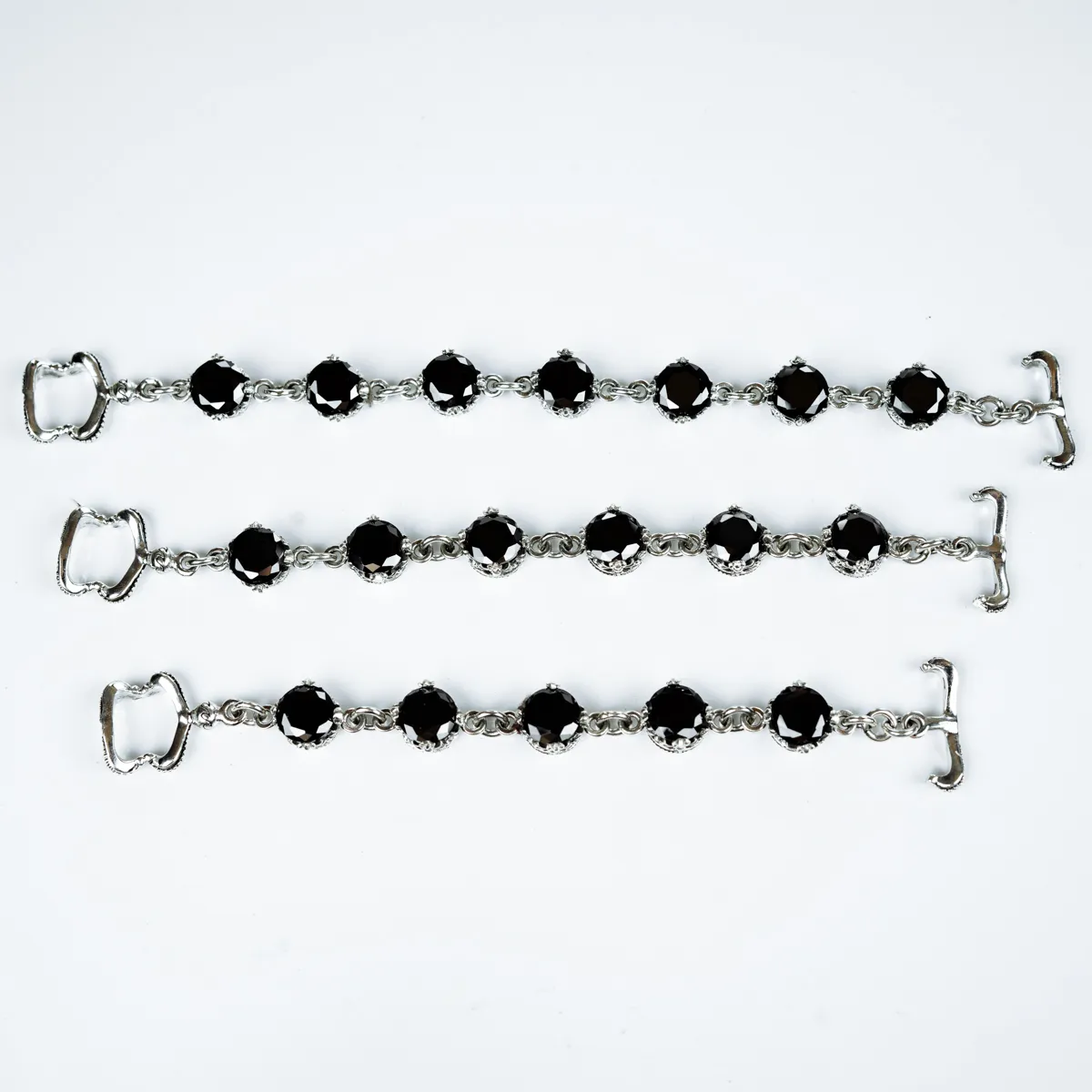 Bratara flexibila coroane zirconii negre Argint