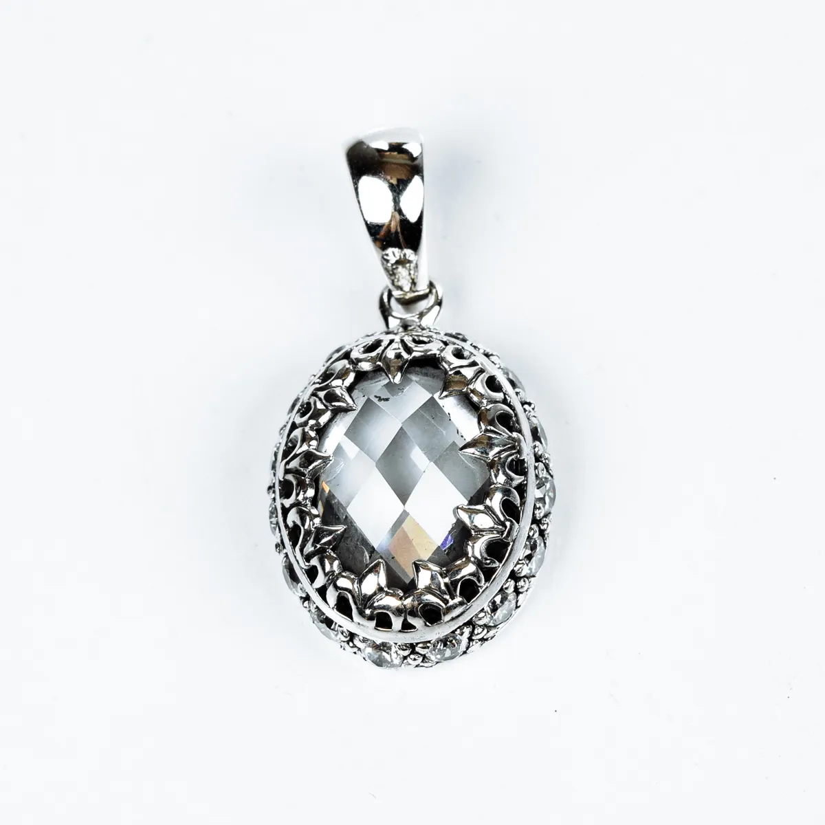 Pandantiv oval gotic zirconii Argint