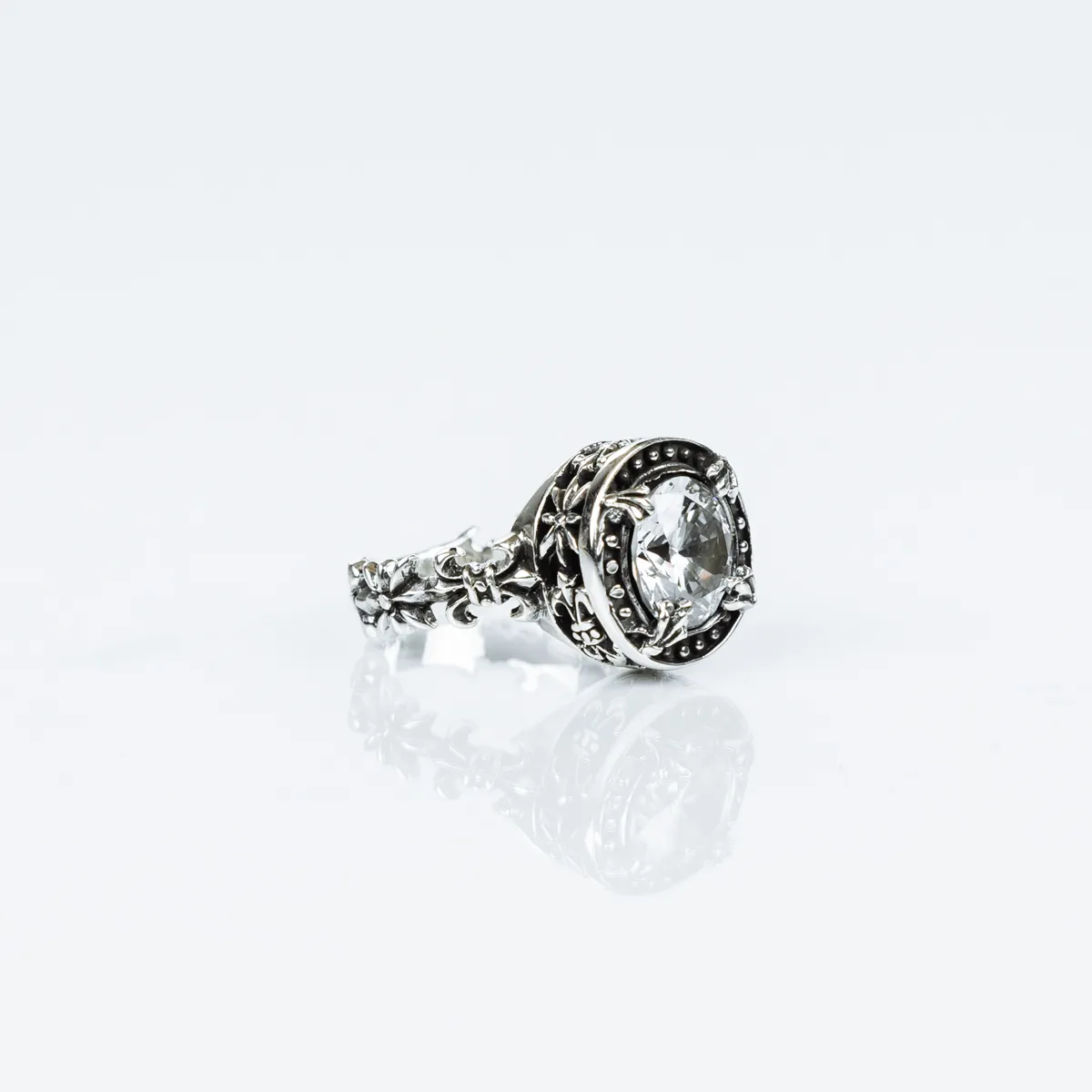 Inel gotic rotund crin transparent Argint
