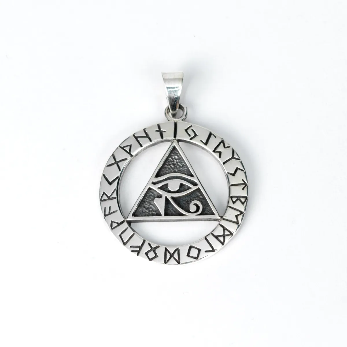 Pandantiv rune ochiul lui Horus Argint