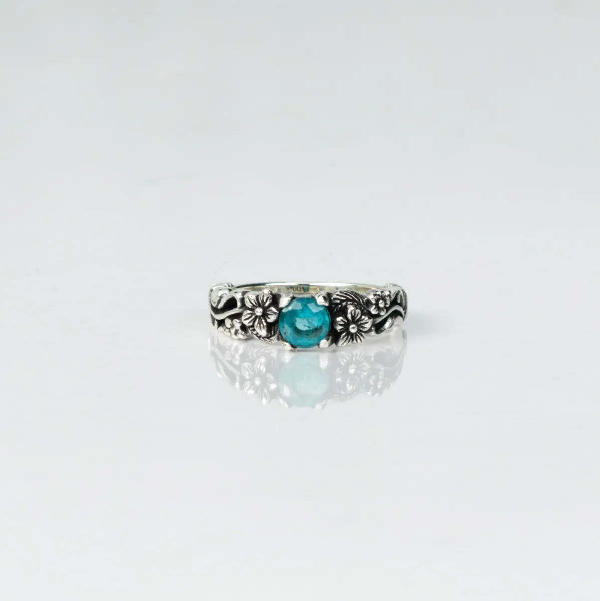 Inel gotic roze bleu Argint