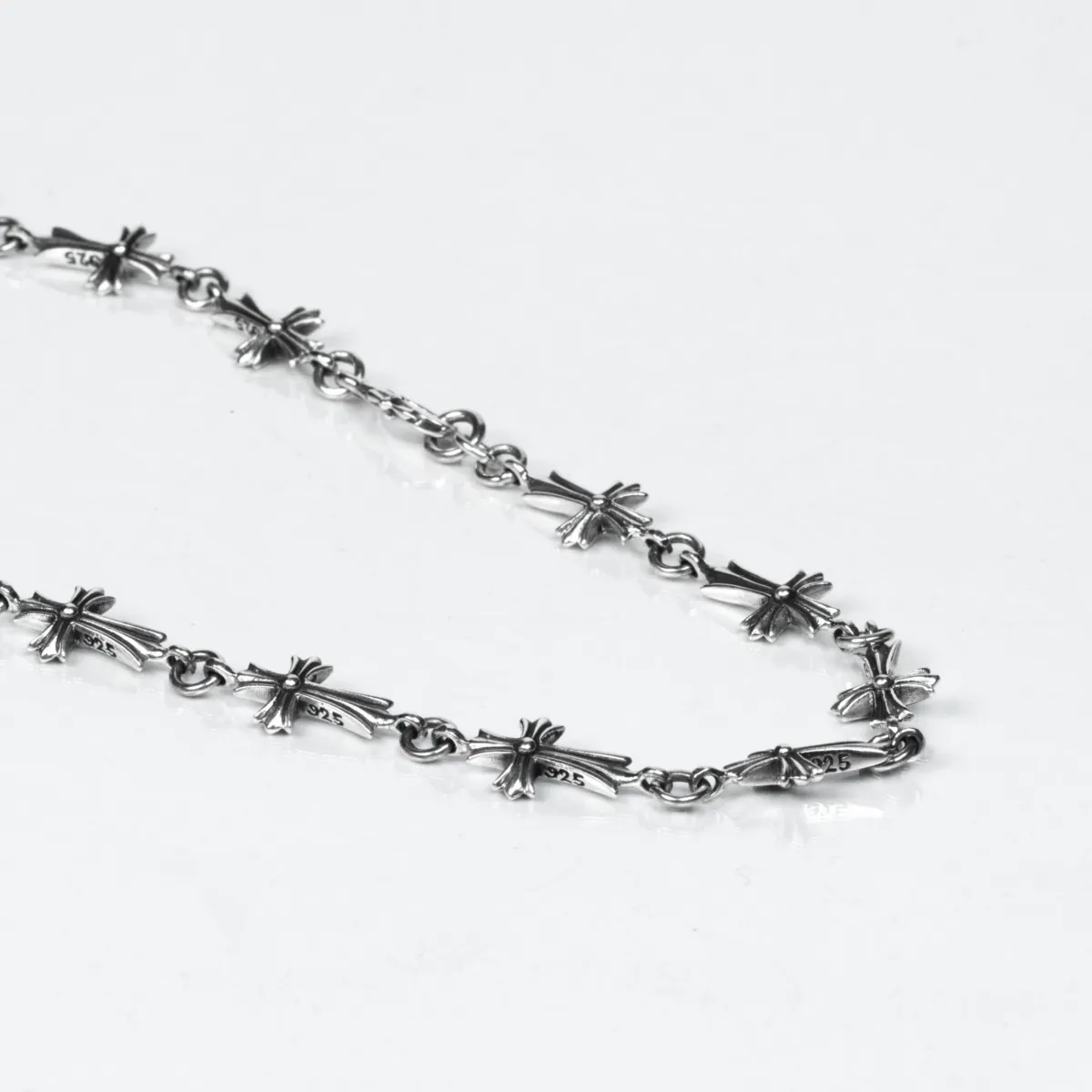Colier cruciulite gotice Argint