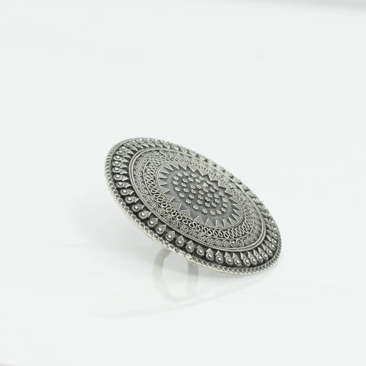 Inel rotund solar 7 cm India Argint