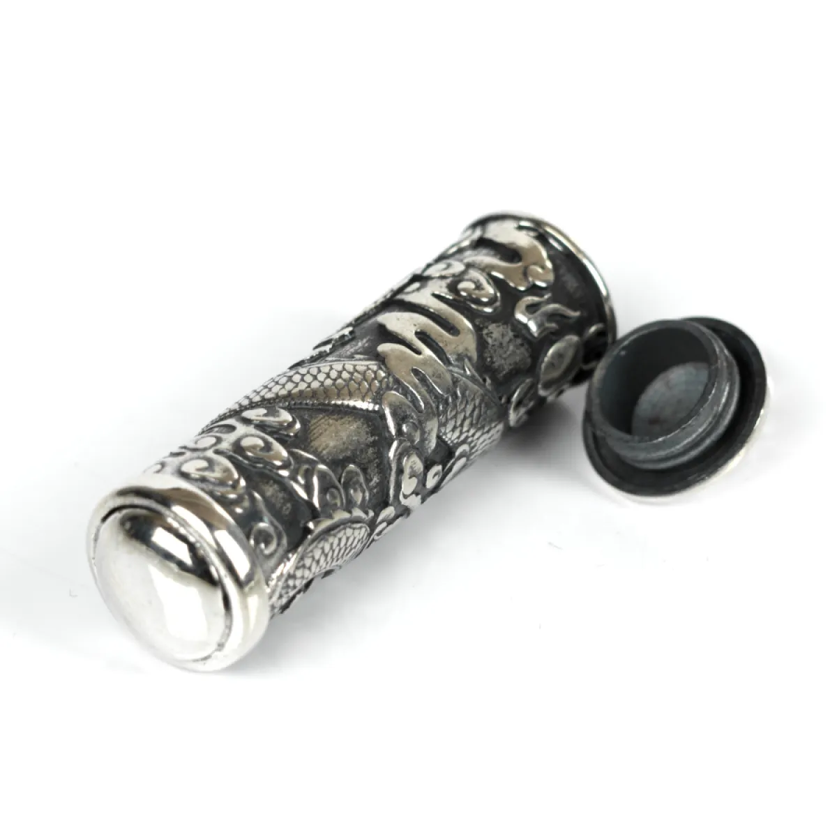 Pandantiv caseta cilindrica dragon L Argint
