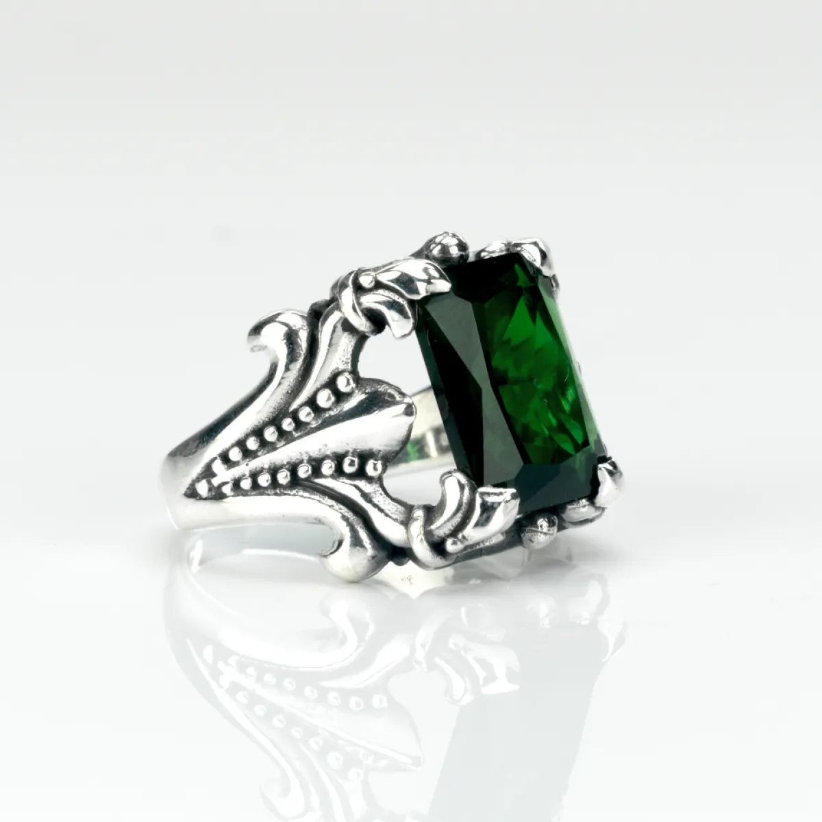 Inel gotic magic green Argint