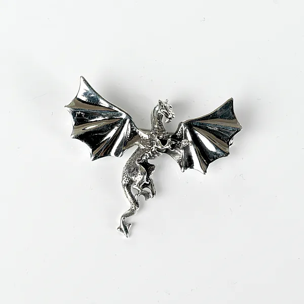 Brosa simpla dragon zburand s Argint
