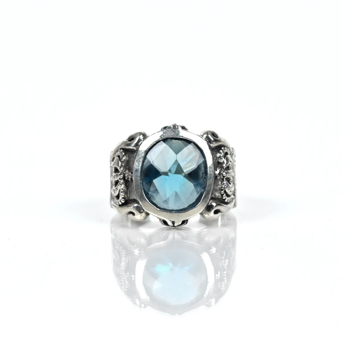 Inel oval coroane zirconiu bleu Argint