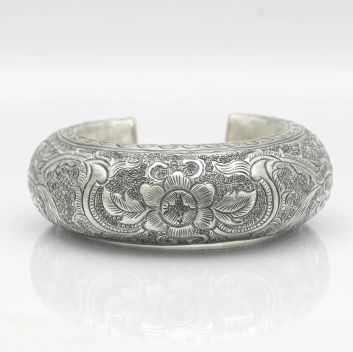 Bratara fixa decor floral clopotel Argint