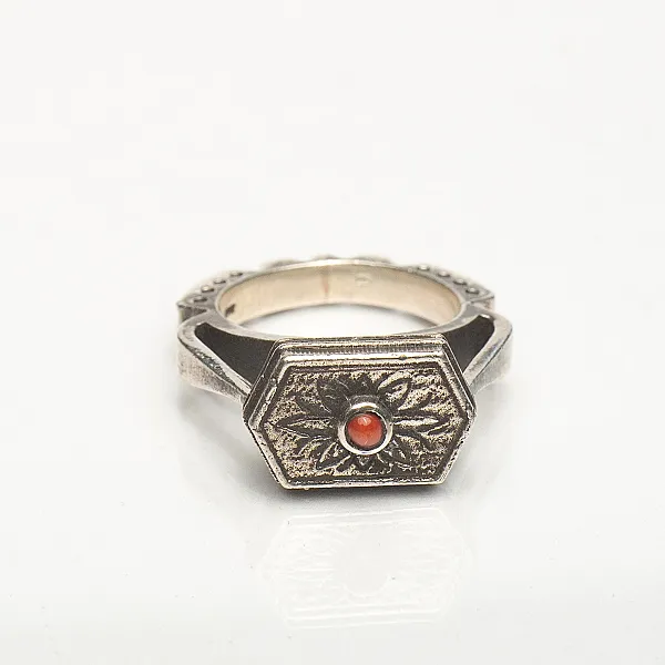 Inel India hexagon neregulat coral Argint