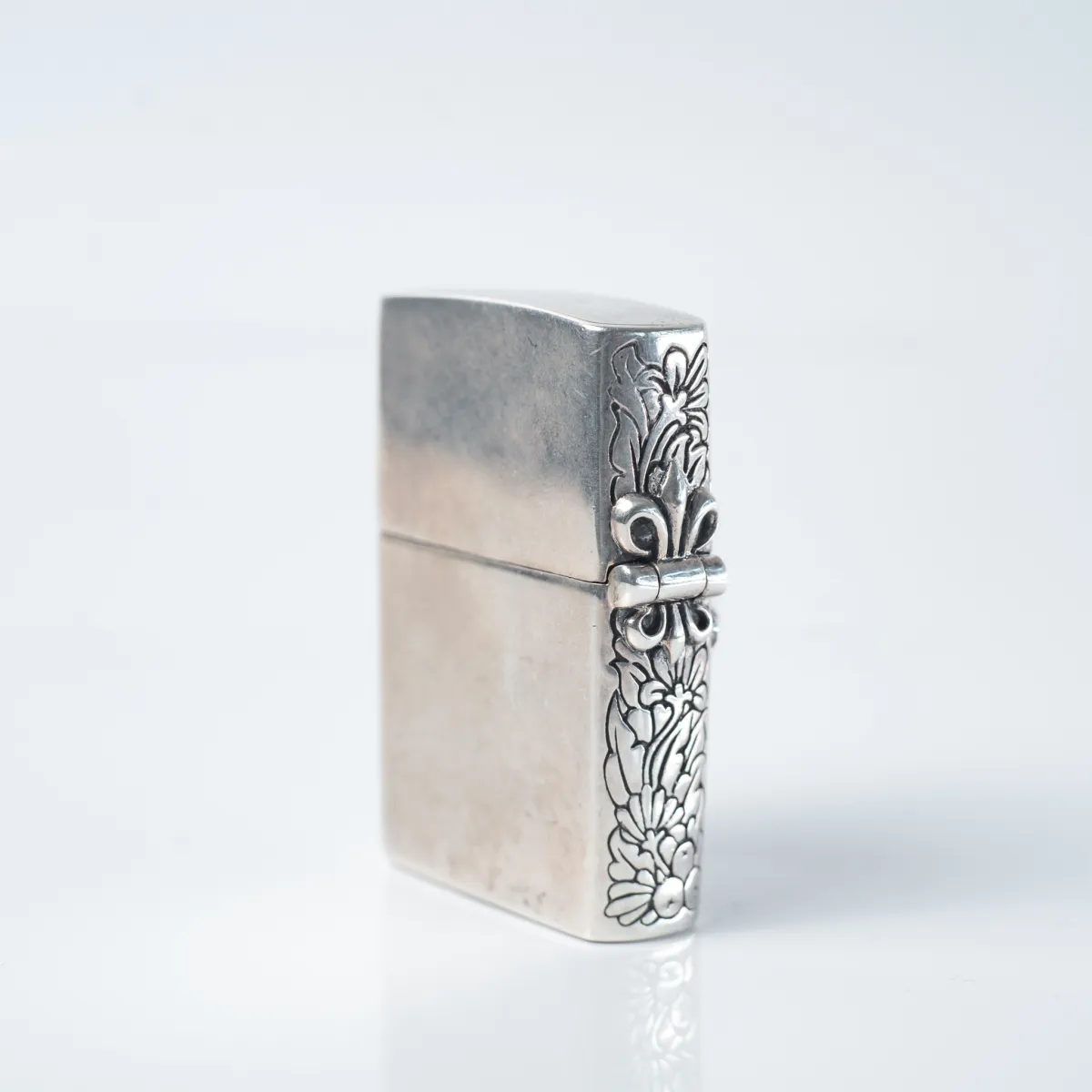 Bricheta Zippo fleur de lys Argint