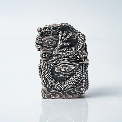 Bricheta Zippo dragon incolacit Argint - 1