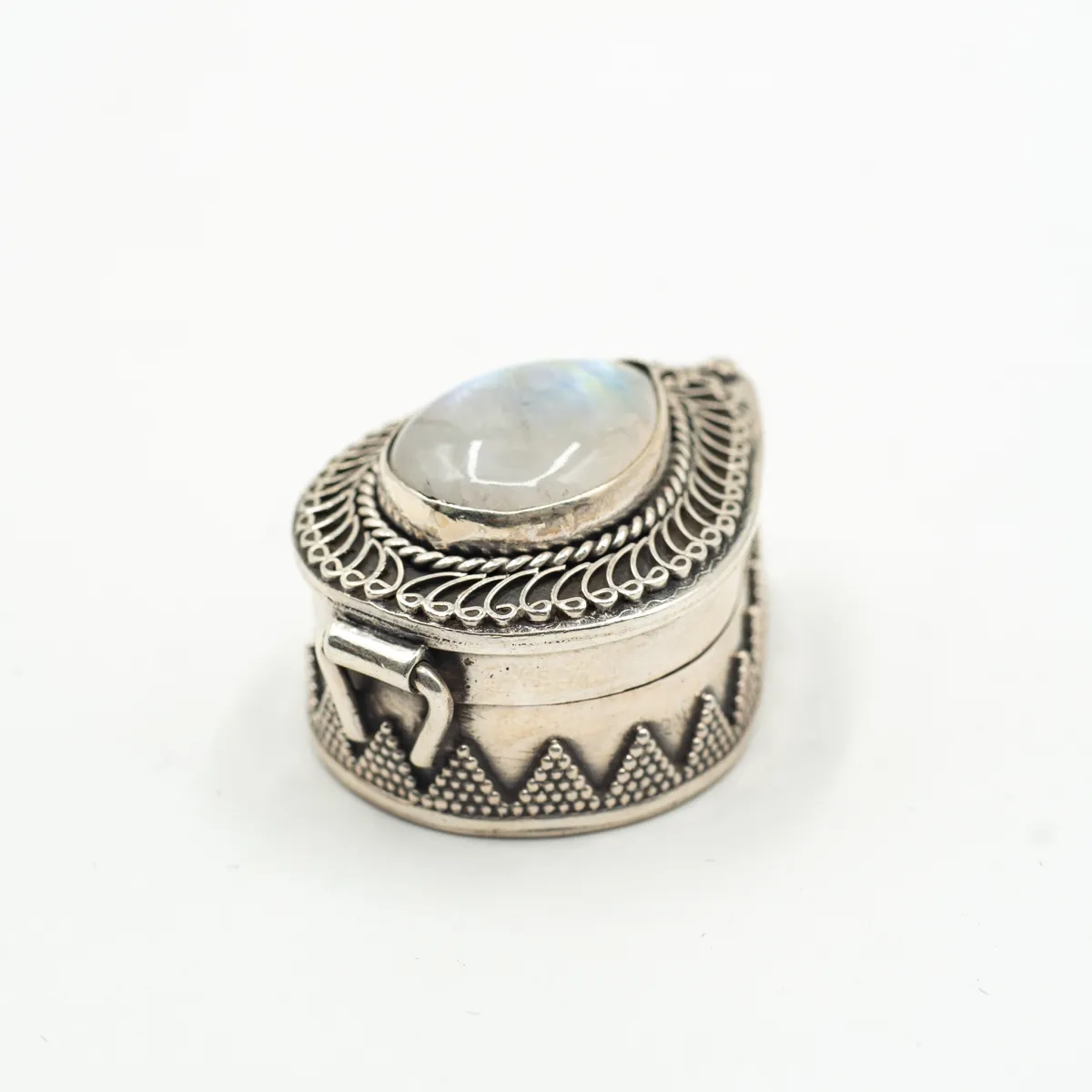 Caseta oval ascutit psp India.nr.5 Argint