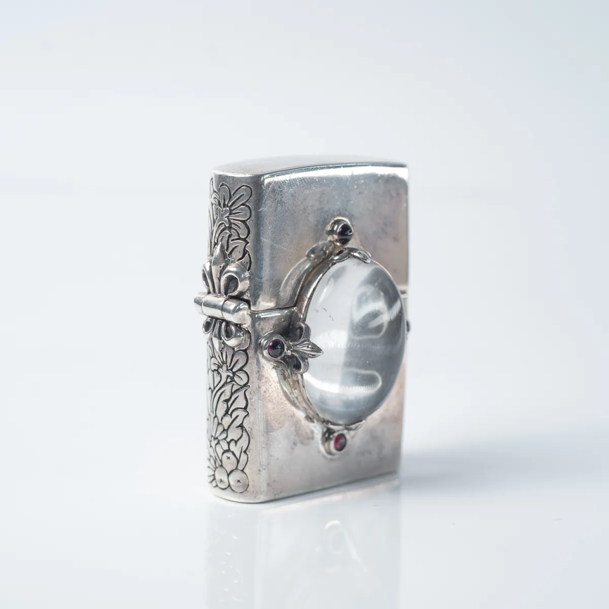Bricheta Zippo fleur de lys Argint