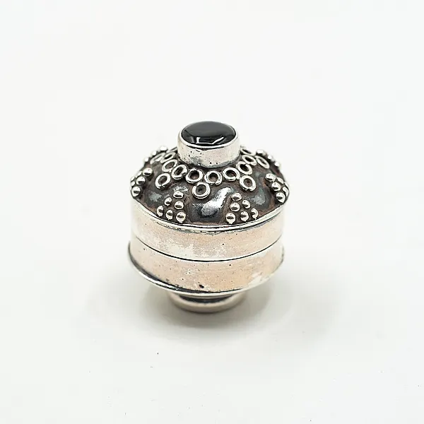 Caseta rotunda onix India nr.8 Argint