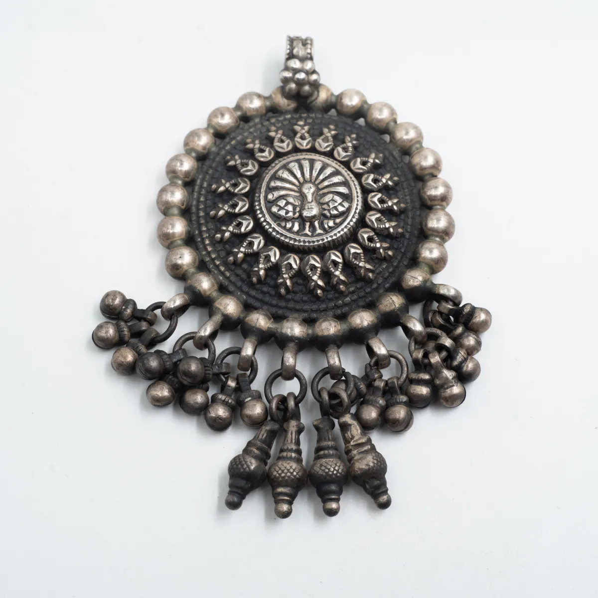 Pandantiv rotund paun clopotei India Argint
