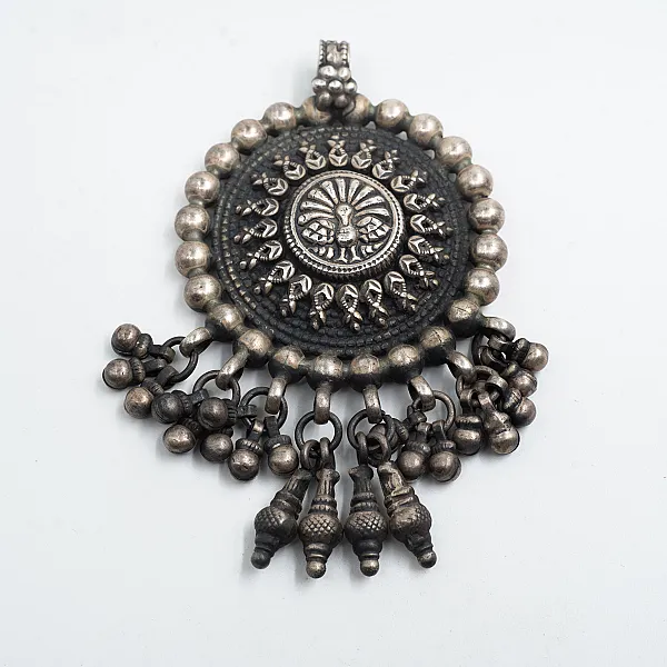 Pandantiv rotund paun clopotei India Argint