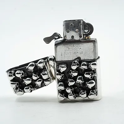 Bricheta Zippo capete de mort Argint - 4