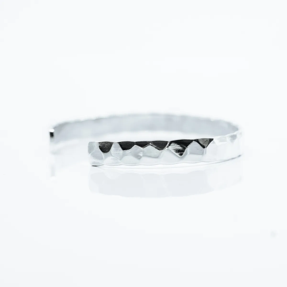 Bratara fixa lata hammered 7mm Argint
