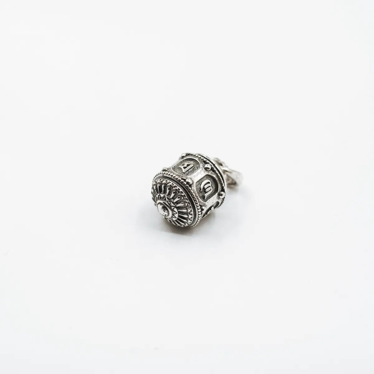 Pandantiv caseta cilindru mantra xs Argint