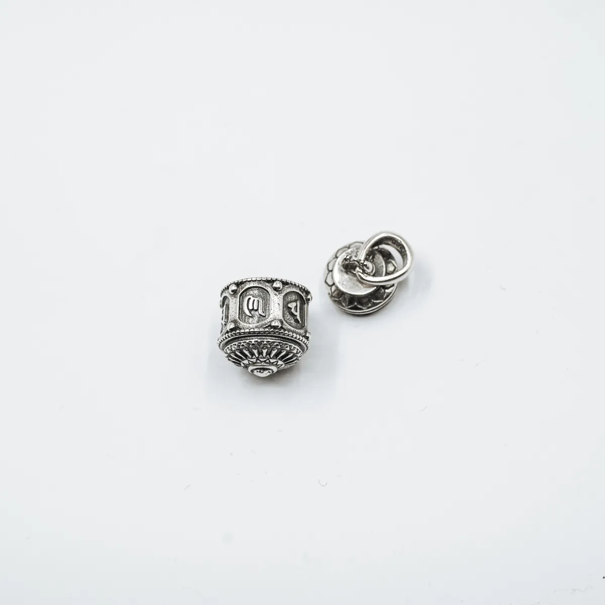 Pandantiv caseta cilindru mantra xs Argint
