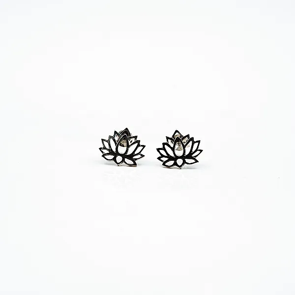 Cercei pe lob floare de lotus Argint