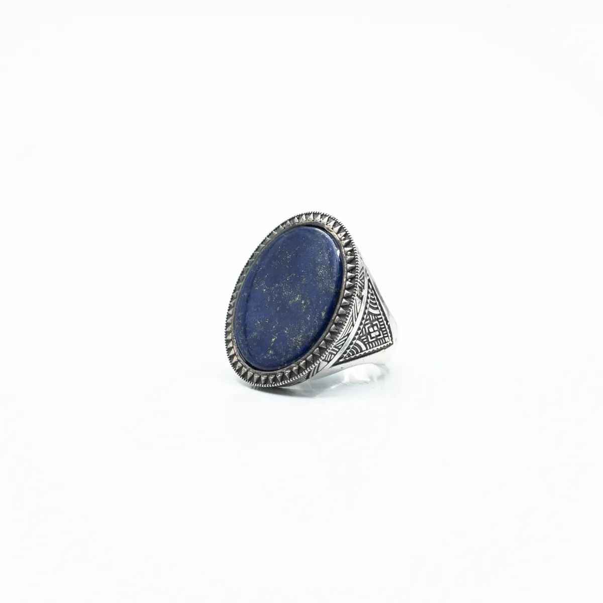 Inel oval model lapis lazuli Argint