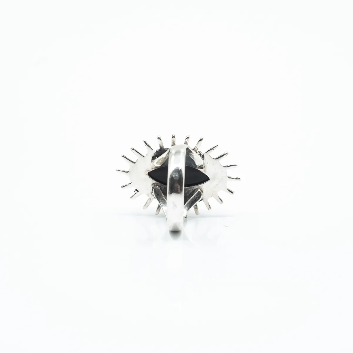 Inel oval raze solare onix Argint