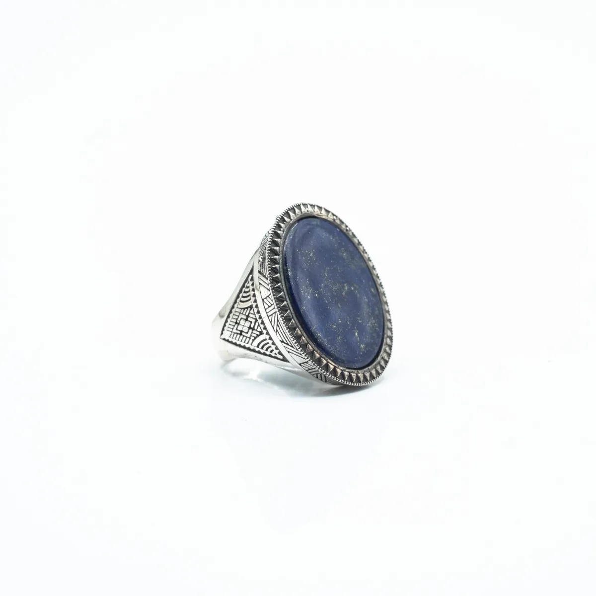 Inel oval model lapis lazuli Argint