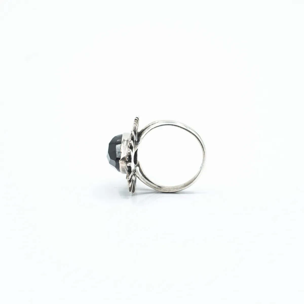 Inel oval raze solare onix Argint